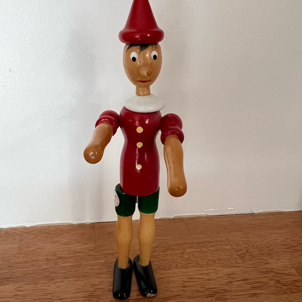 Dreoni Italian Red Wooden Pinocchio Figurine